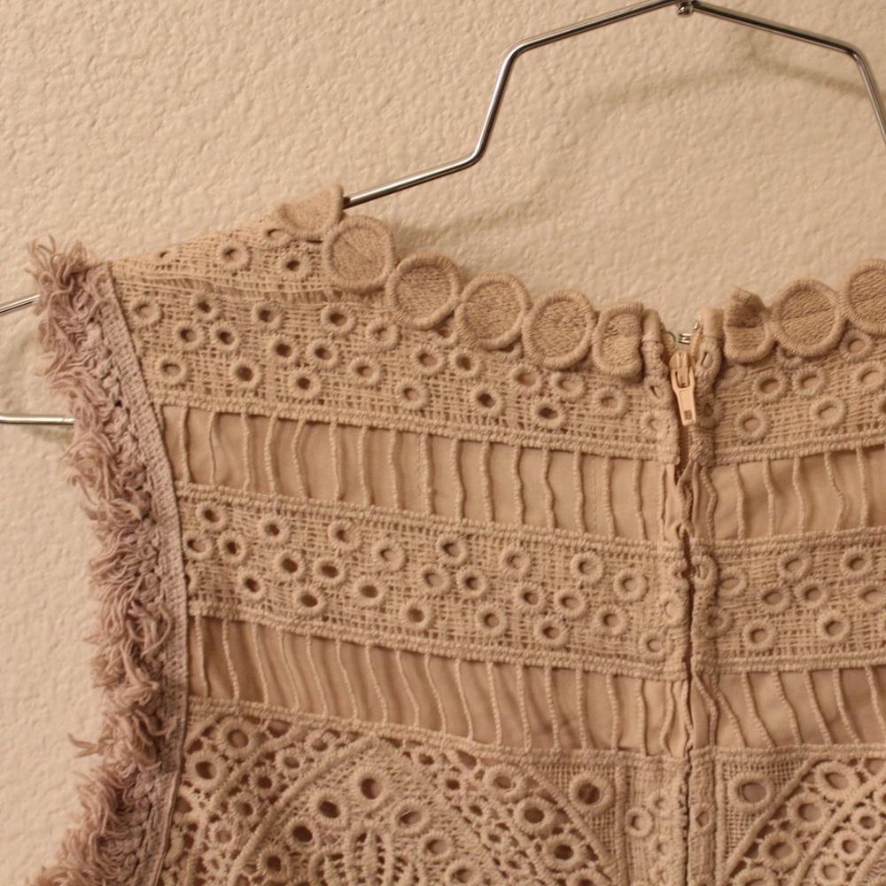 MODCLOTH Tan Midi Dress - Picture 4 of 6